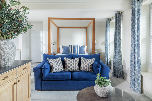 ST WENN ROOM. ST PETROCS BISTRO. PADSTOW. CORNWALL