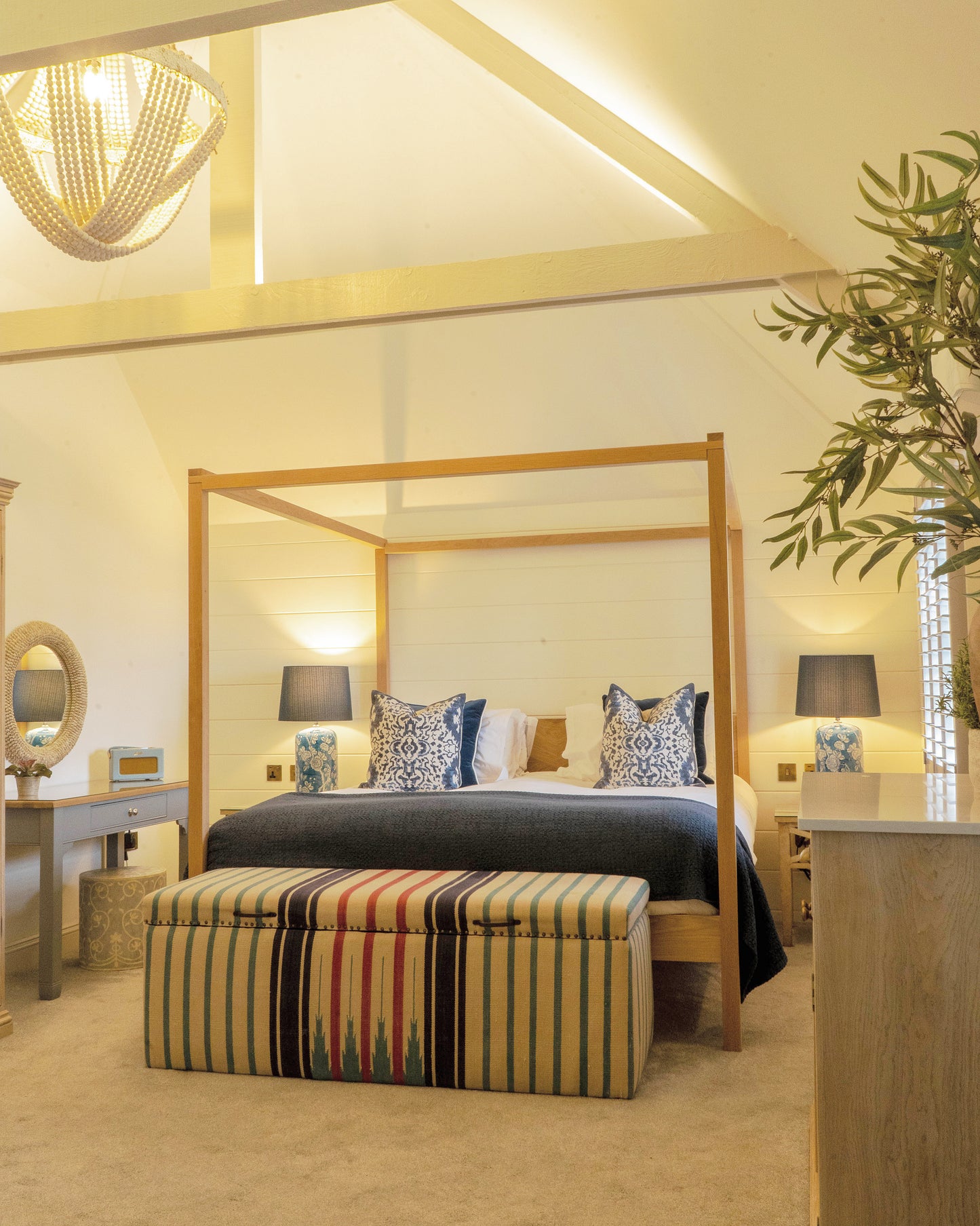 ALMORA ROOM. THE SEAFOOD RESTAURANT. PADSTOW . CORNWALL