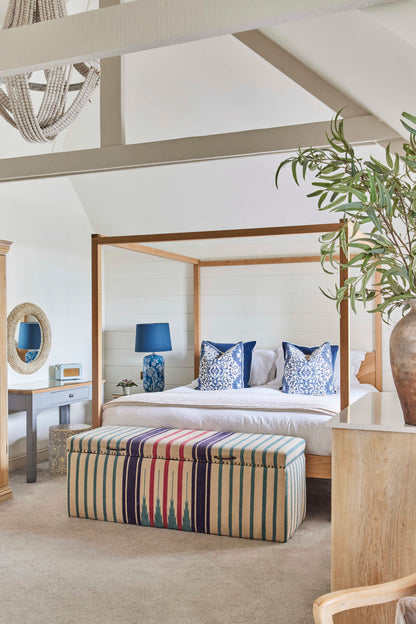 ALMORA ROOM. THE SEAFOOD RESTAURANT. PADSTOW . CORNWALL
